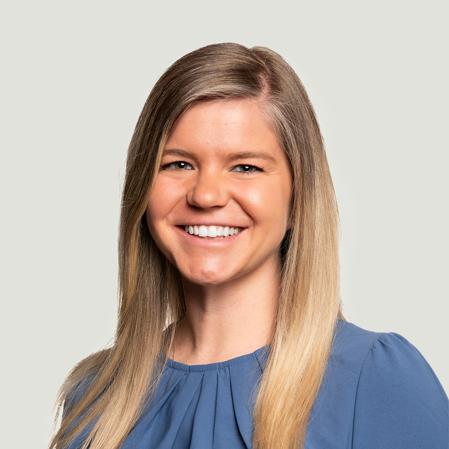 Headshot R1 Jennifer Burrows 896x896