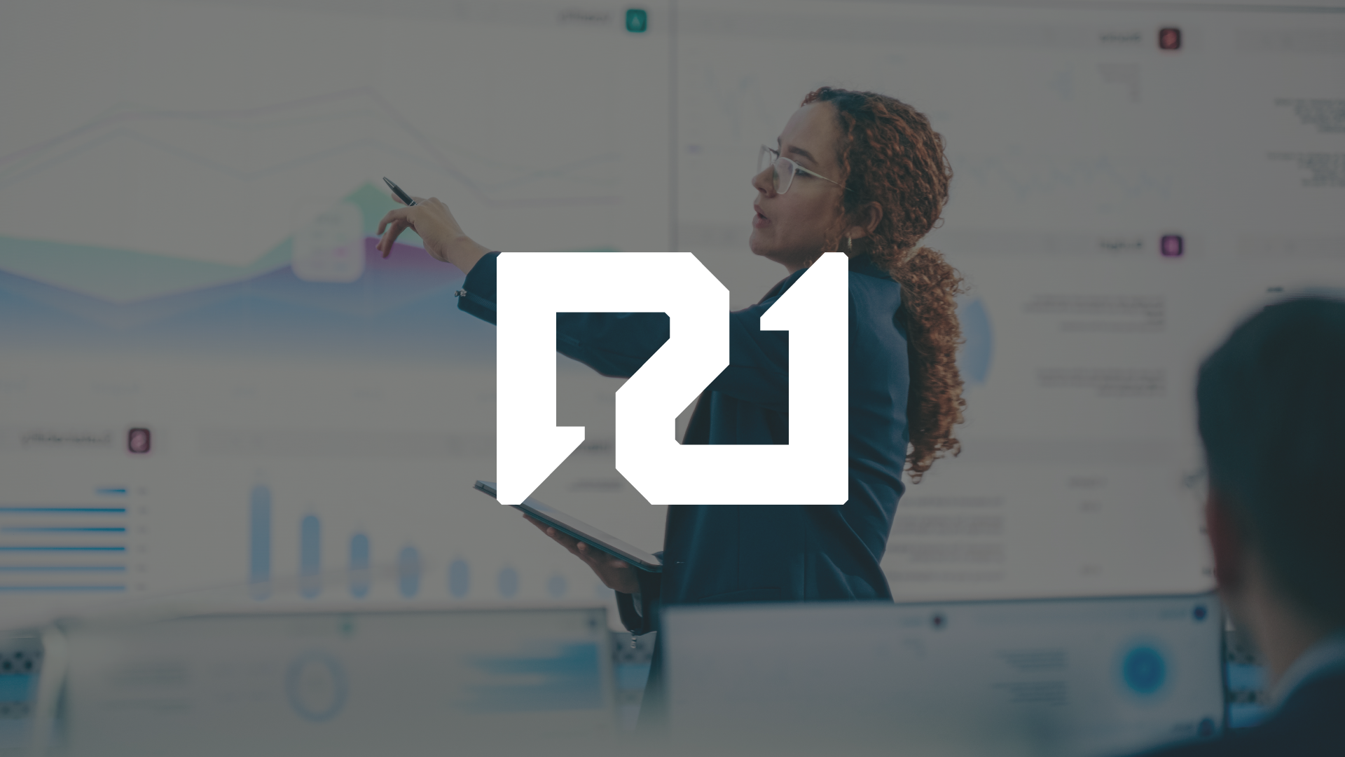 R1 logo overlay